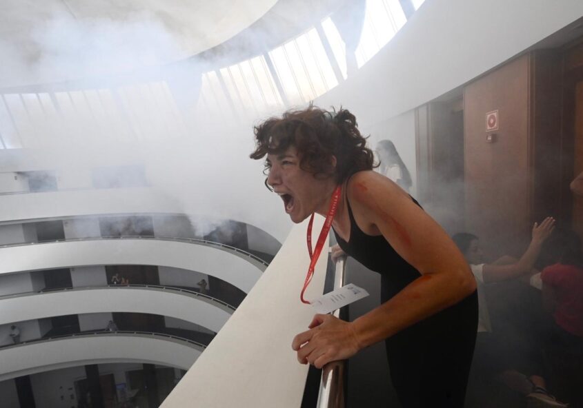 Los médicos de Urgencias y Emergencias se preparan para incidentes con múltiples víctimas con el simulacro de un gran incendio como protagonista