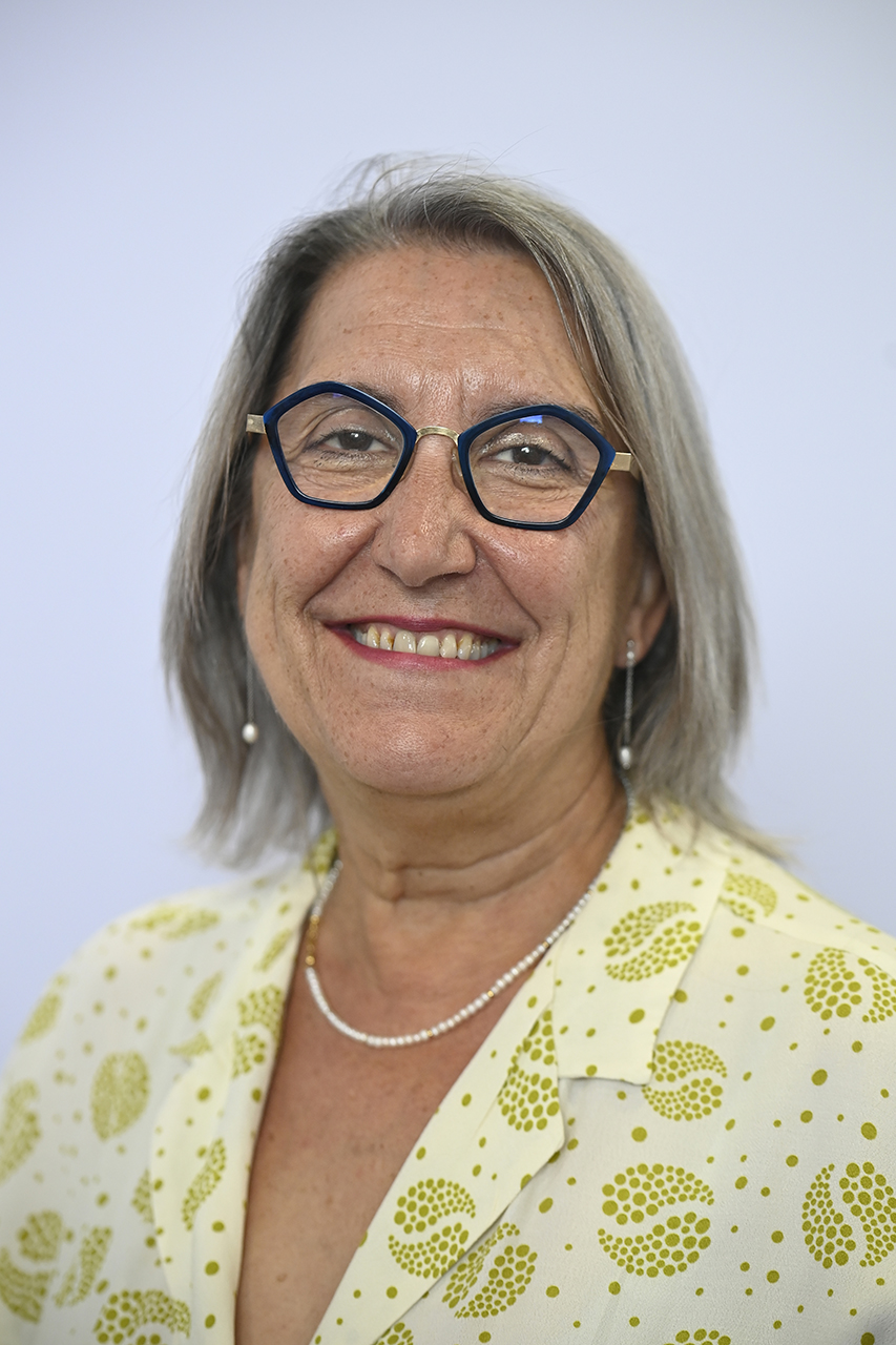 Amparo Fernández de Simón Almela